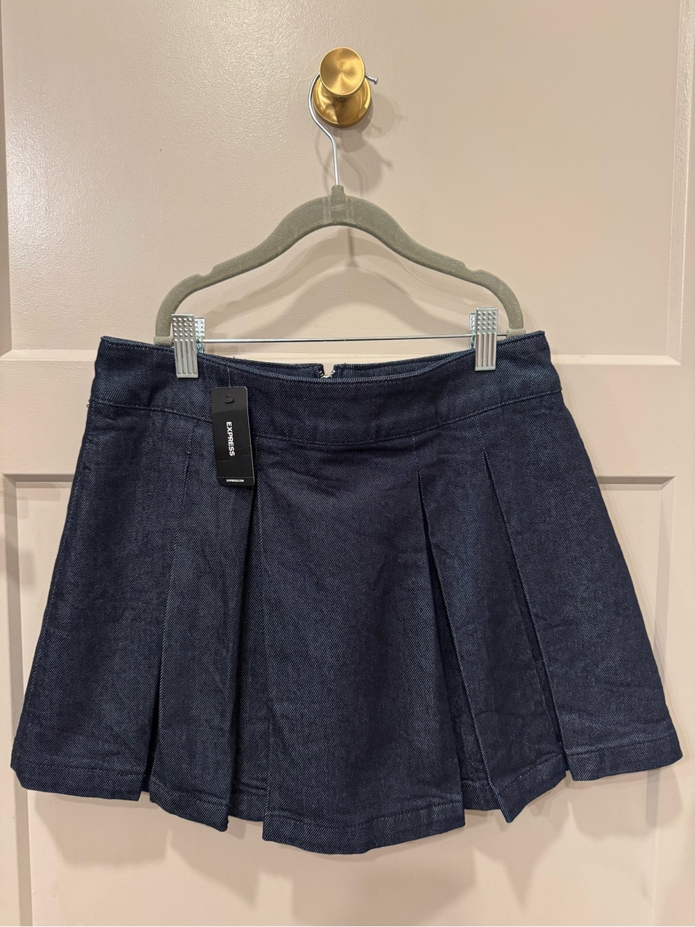 NWT | Express Dark Wash Denim Pleated Mini Skort